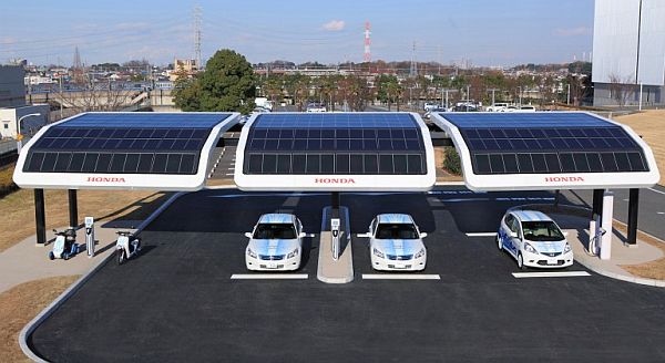 Solar photovoltaic charging station for electric cars